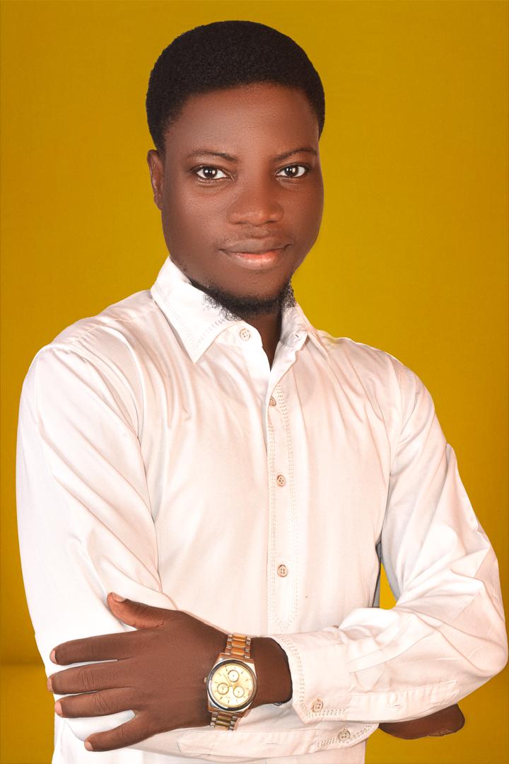 Lionceau Clovis AGRE Portrait